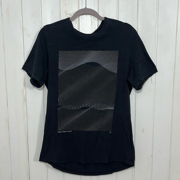 Lululemon 5 Year Basic Dot Wave T
Black - Picture 2 of 3
